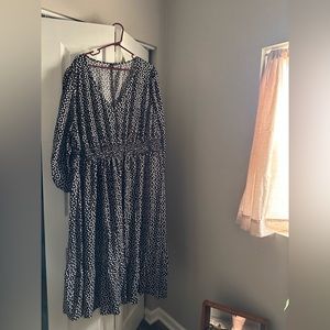 SHEIN+ Ditsy Floral Maxi Dress - 32/34